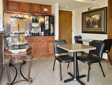 Super 8 By Wyndham Ruston Motel Restaurant photo